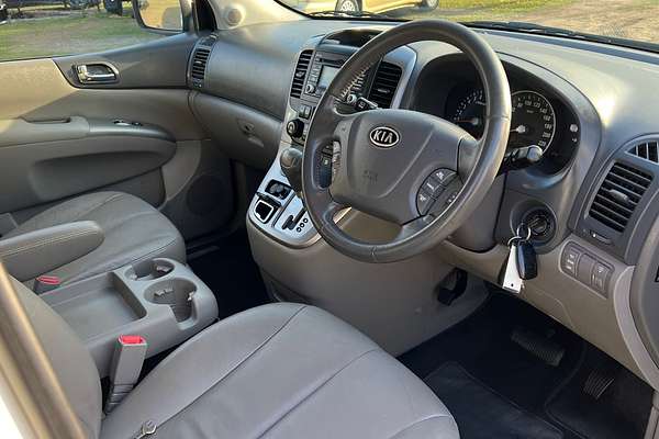 2010 Kia Carnival S VQ MY11
