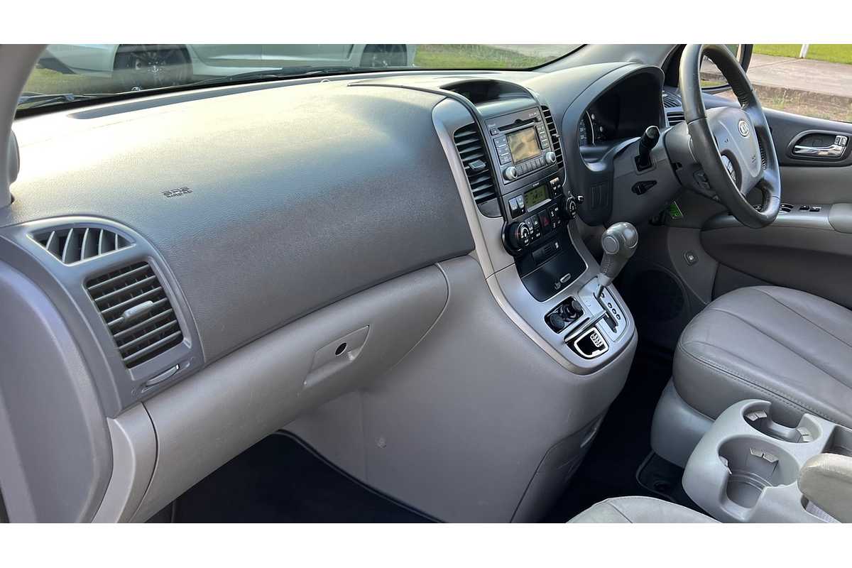 2010 Kia Carnival S VQ MY11
