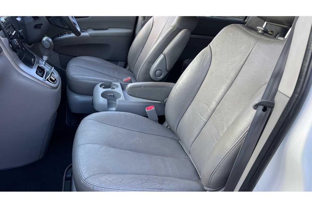 2010 Kia Carnival S VQ MY11