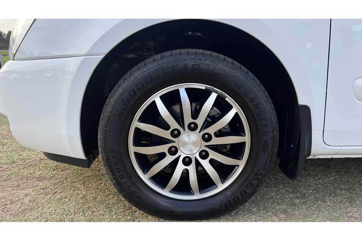 2010 Kia Carnival S VQ MY11