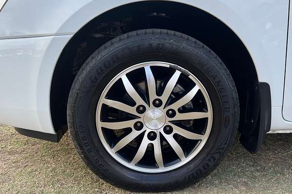 2010 Kia Carnival S VQ MY11