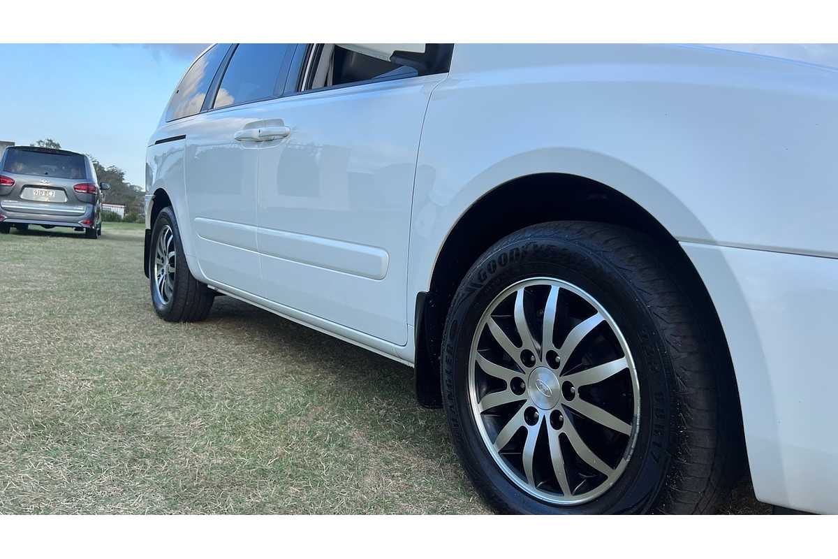 2010 Kia Carnival S VQ MY11