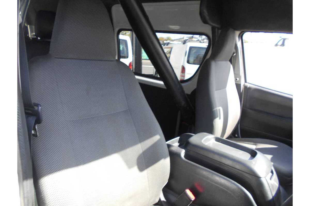 2016 Toyota Hiace COMMUTER KDH223R MY16