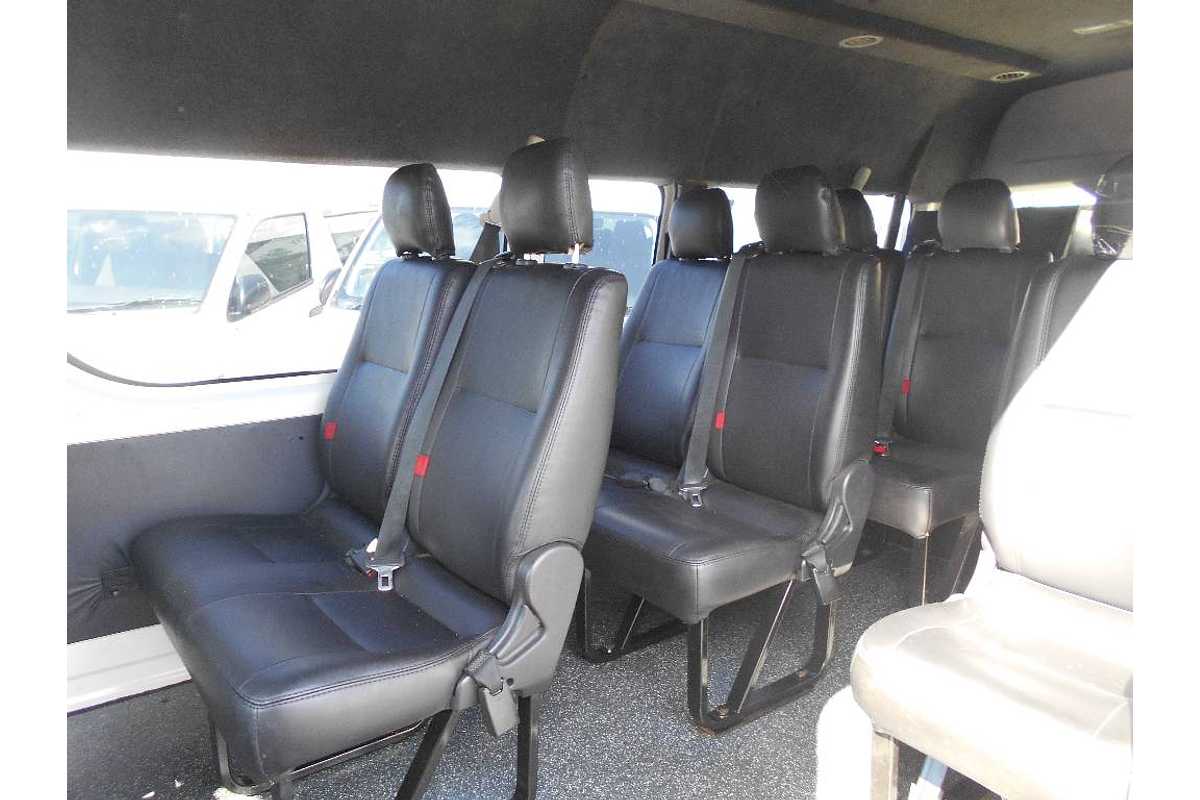 2016 Toyota Hiace COMMUTER KDH223R MY16