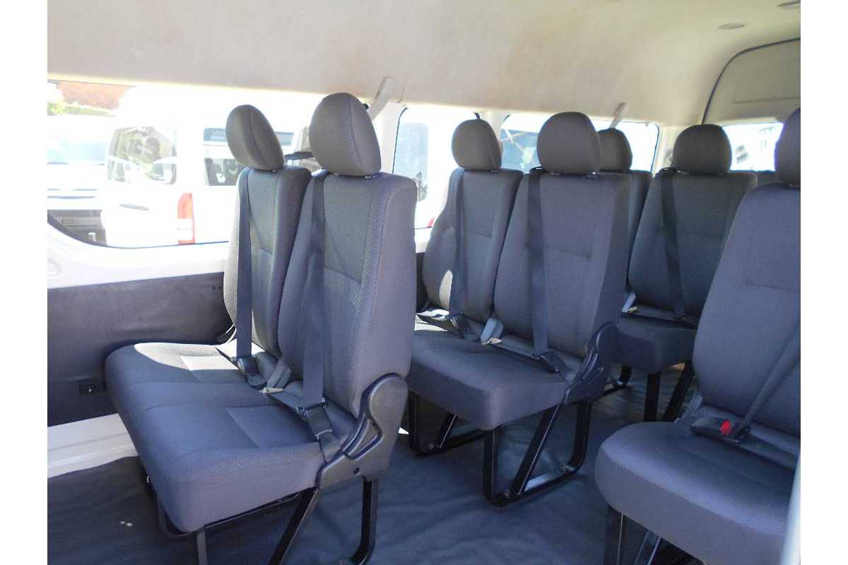 2018 Toyota Hiace COMMUTER KDH223R MY16