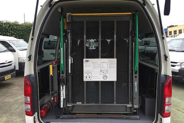 2017 Toyota Hiace COMMUTER TRH223R MY16