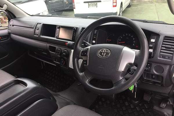 2017 Toyota Hiace COMMUTER TRH223R MY16