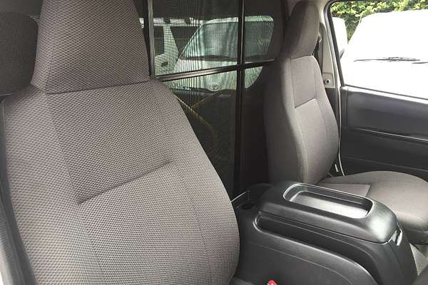 2017 Toyota Hiace COMMUTER TRH223R MY16