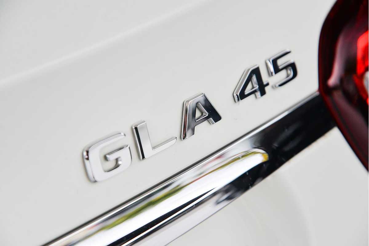 2017 Mercedes Benz GLA-Class GLA45 AMG X156