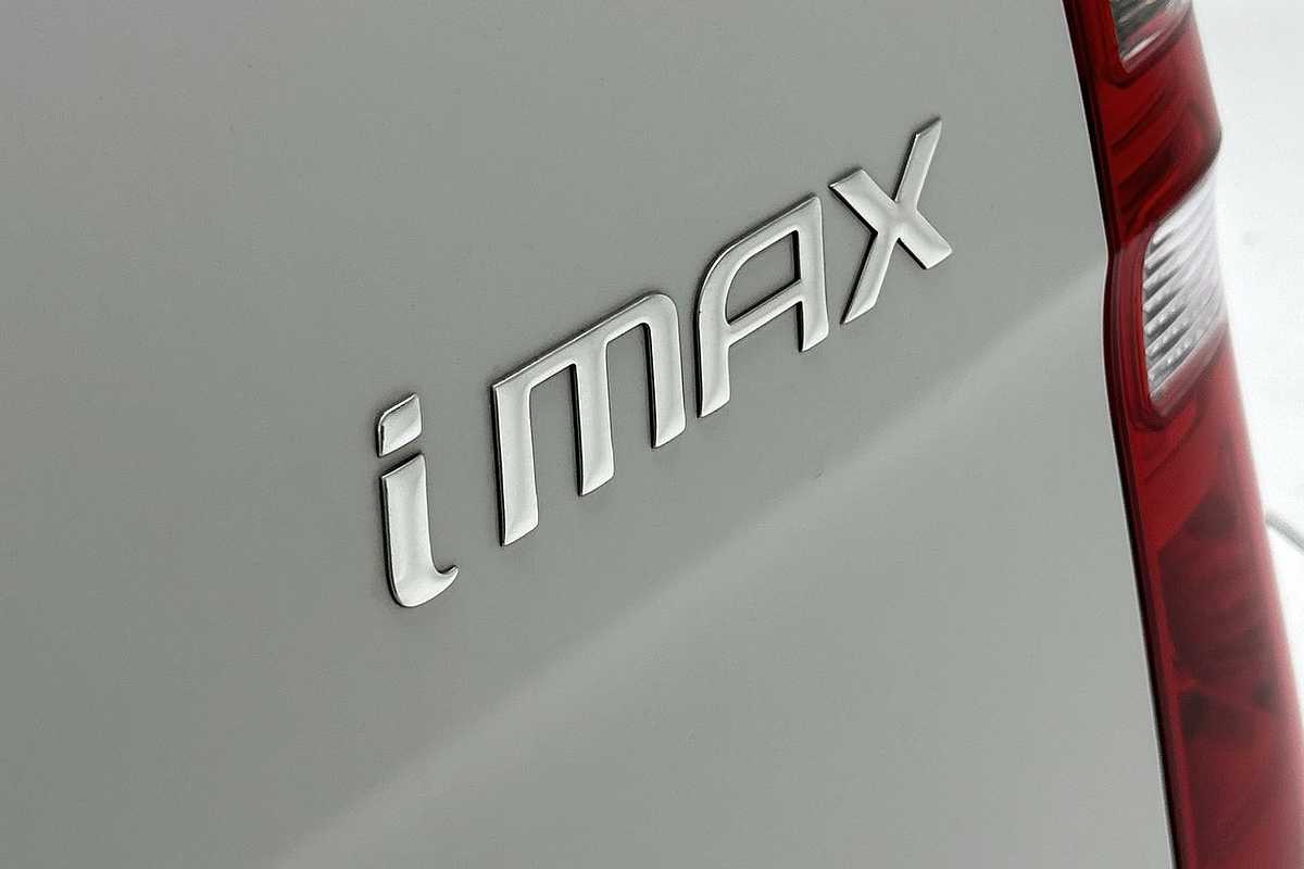2017 Hyundai iMax TQ3-W Series II