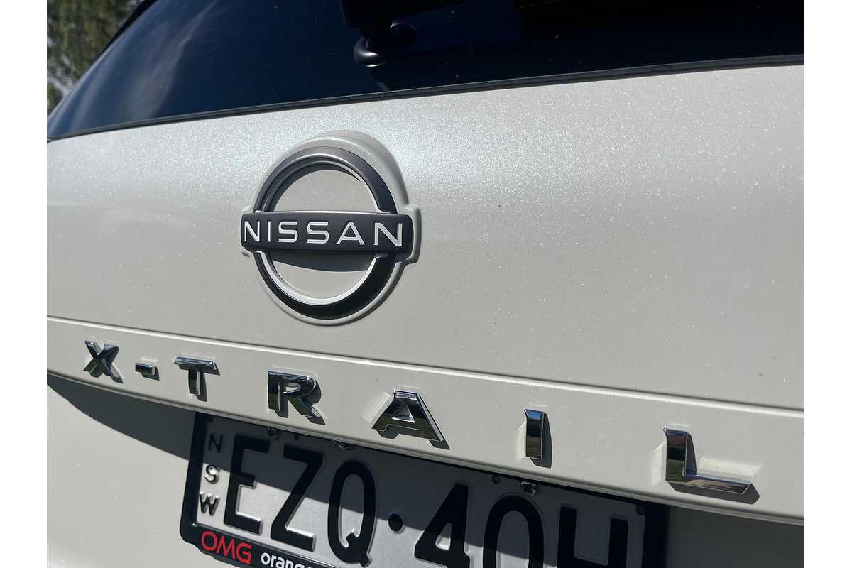 2022 Nissan X-TRAIL ST-L T33