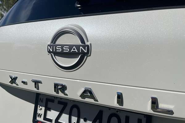 2022 Nissan X-TRAIL ST-L T33