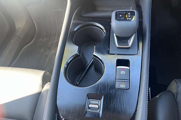 2022 Nissan X-TRAIL ST-L T33