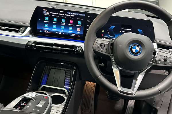 2024 BMW iX1 eDrive20 xLine U11