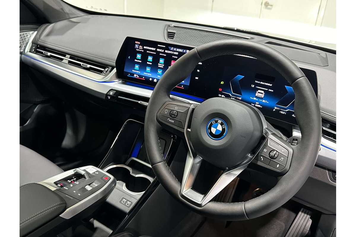 2024 BMW iX1 eDrive20 xLine U11