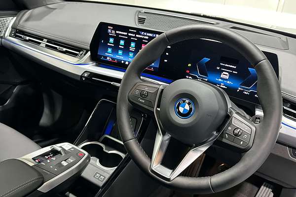 2024 BMW iX1 eDrive20 xLine U11