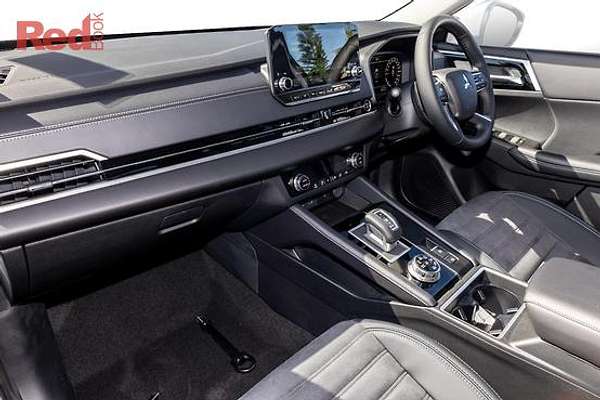 2024 Mitsubishi Outlander PHEV Aspire ZM