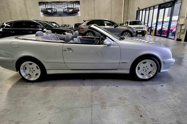 2000 Mercedes-Benz CLK-Class CLK320 Elegance A208