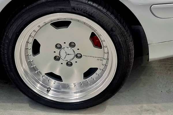 2000 Mercedes-Benz CLK-Class CLK320 Elegance A208