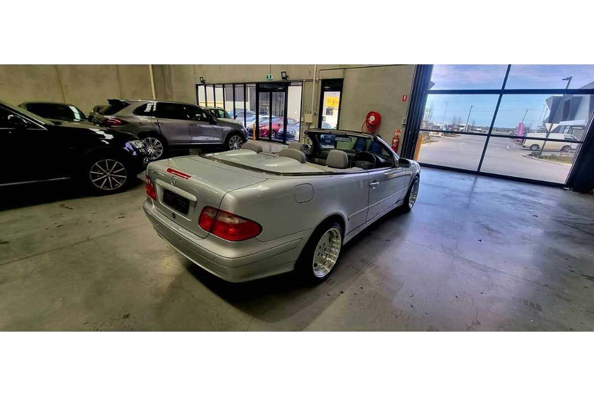 2000 Mercedes-Benz CLK-Class CLK320 Elegance A208