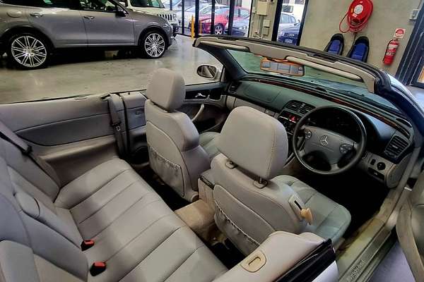 2000 Mercedes-Benz CLK-Class CLK320 Elegance A208