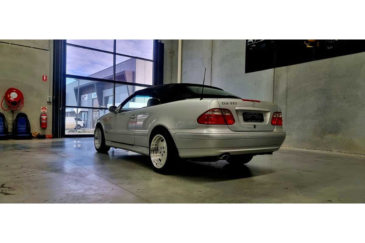 2000 Mercedes-Benz CLK-Class CLK320 Elegance A208