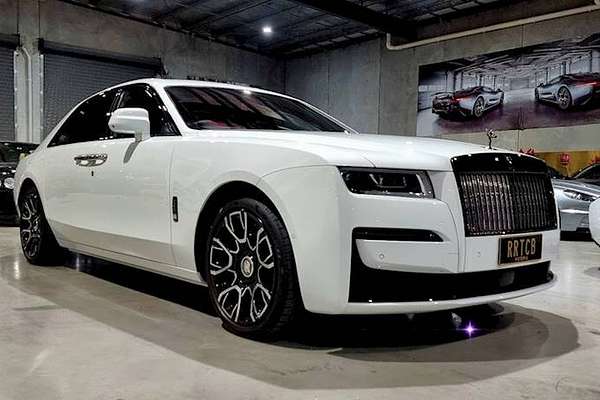 2022 Rolls-Royce Ghost Black Badge RR21