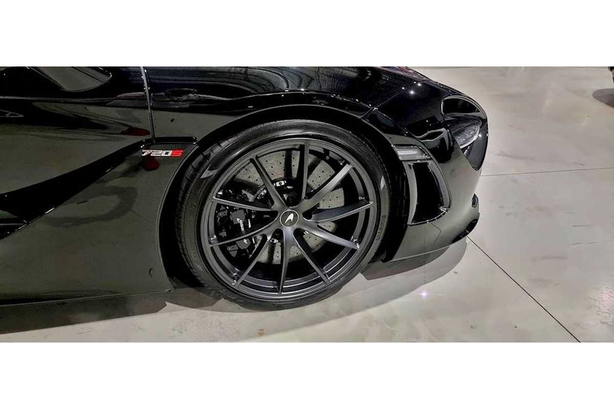 2022 McLaren 720S Performance P14