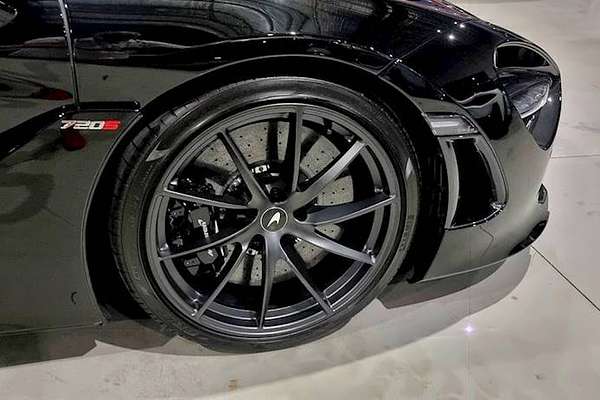 2022 McLaren 720S Performance P14