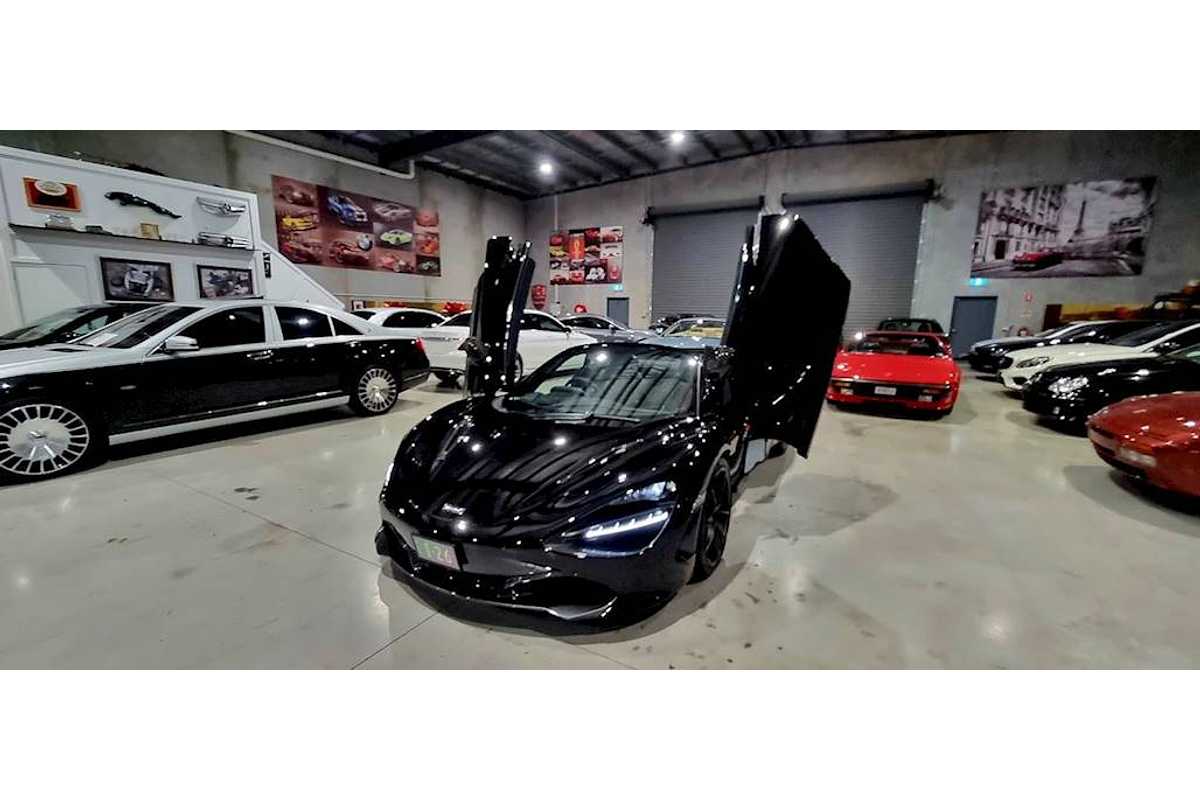 2022 McLaren 720S Performance P14