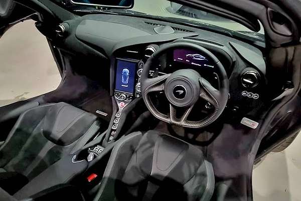 2022 McLaren 720S Performance P14