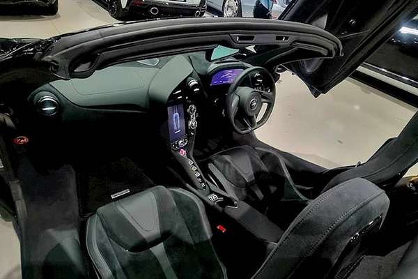 2022 McLaren 720S Performance P14
