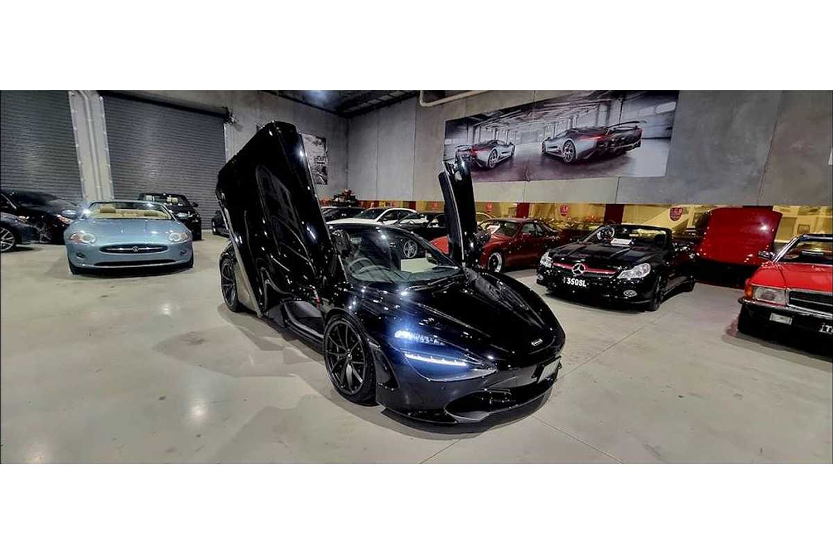 2022 McLaren 720S Performance P14