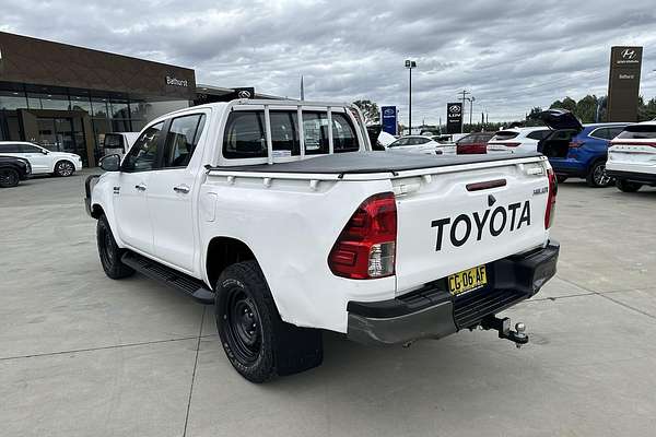 2015 Toyota Hilux SR GUN126R 4X4