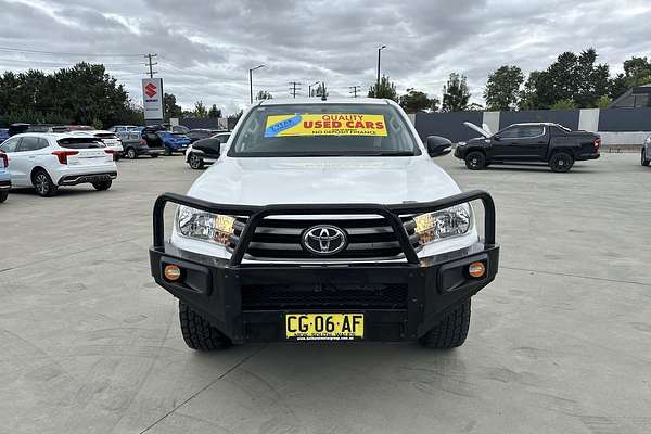 2015 Toyota Hilux SR GUN126R 4X4