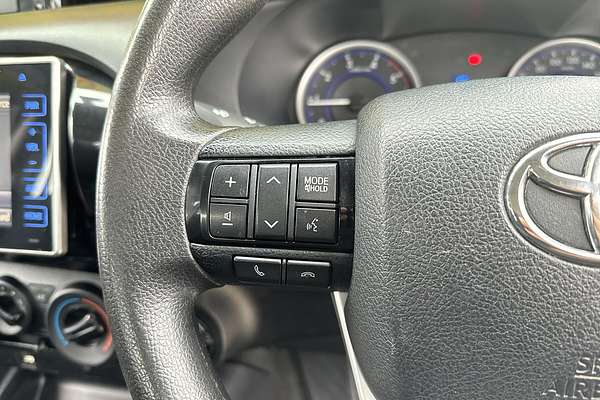2015 Toyota Hilux SR GUN126R 4X4