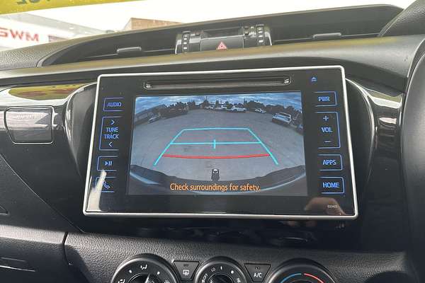 2015 Toyota Hilux SR GUN126R 4X4