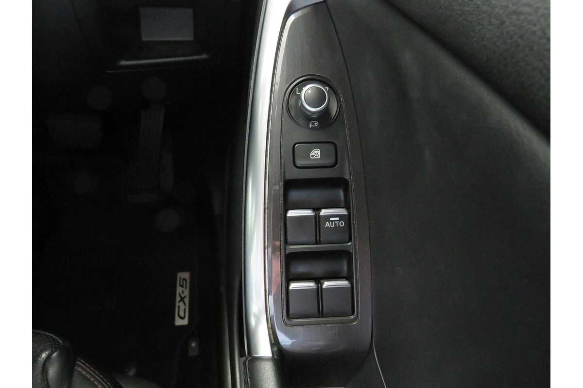 2015 Mazda CX-5 Akera SKYACTIV-Drive AWD KE1032