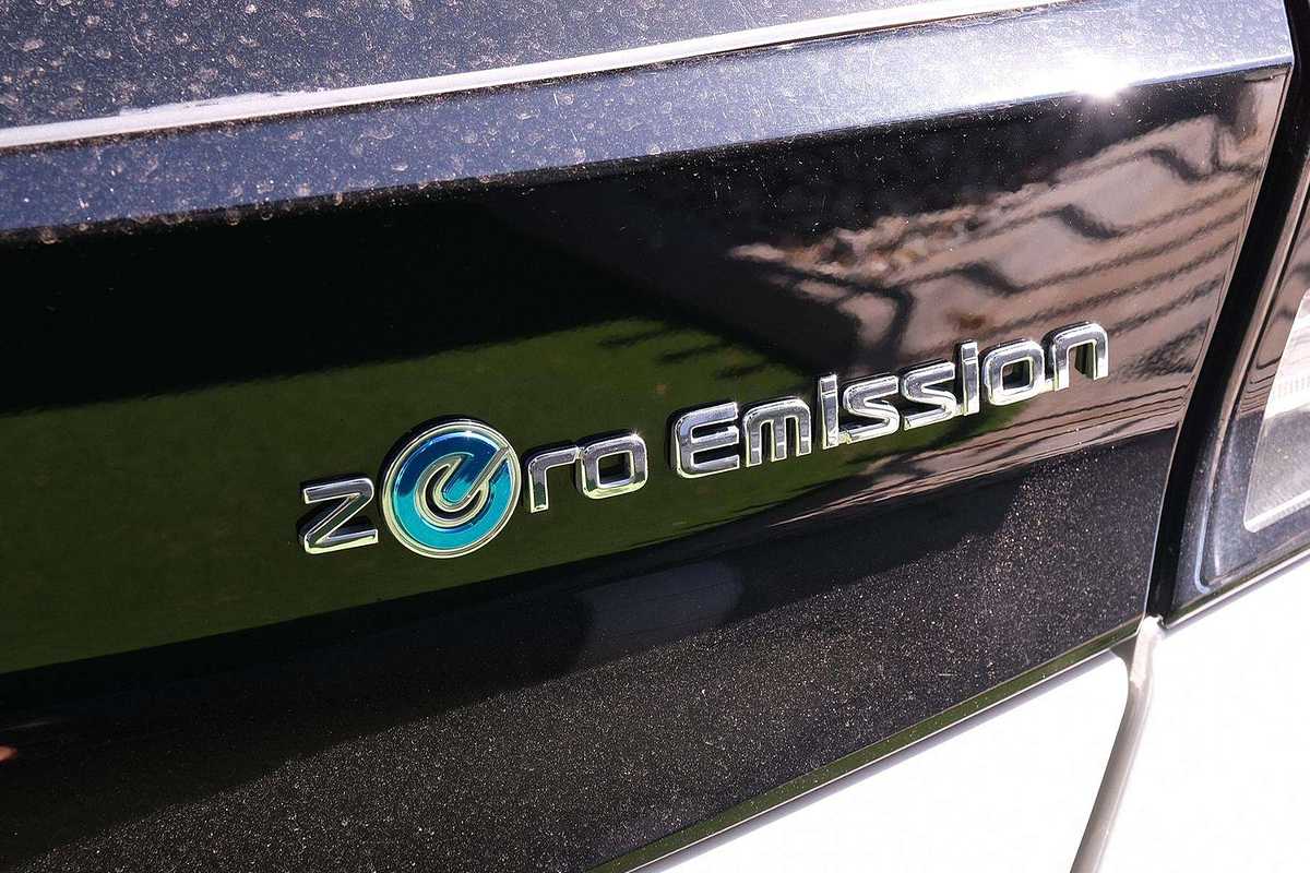 2021 Nissan LEAF e+ ZE1