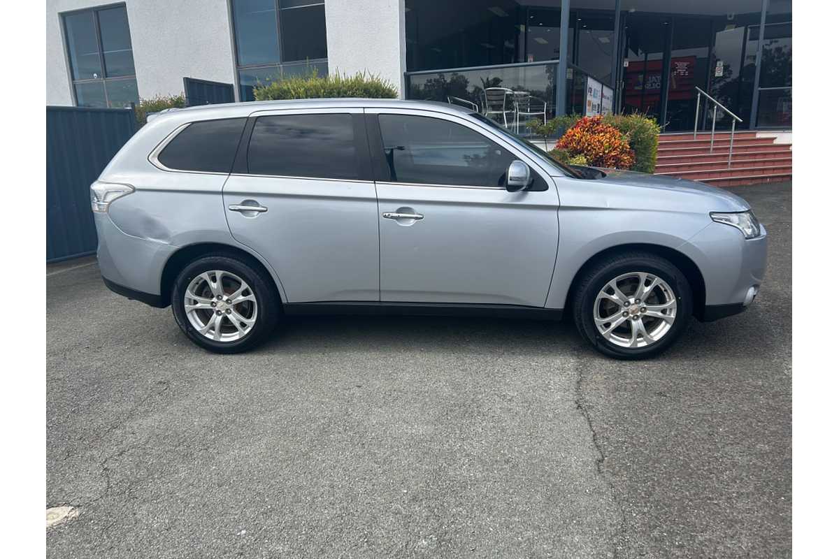 2013 Mitsubishi Outlander Aspire ZJ