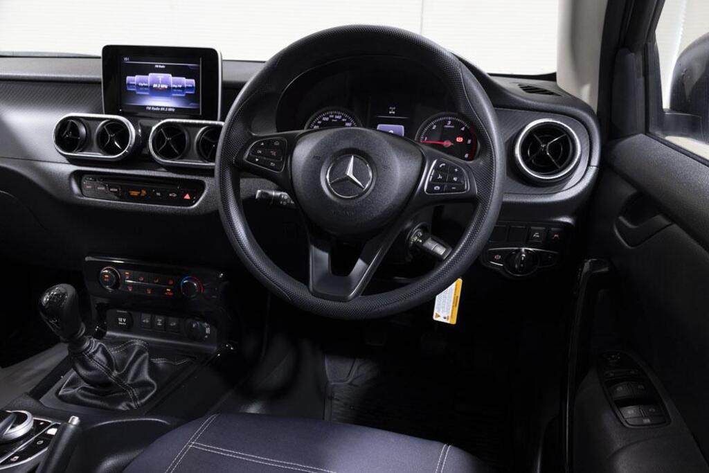 2019 Mercedes Benz X-Class X220d Pure 470