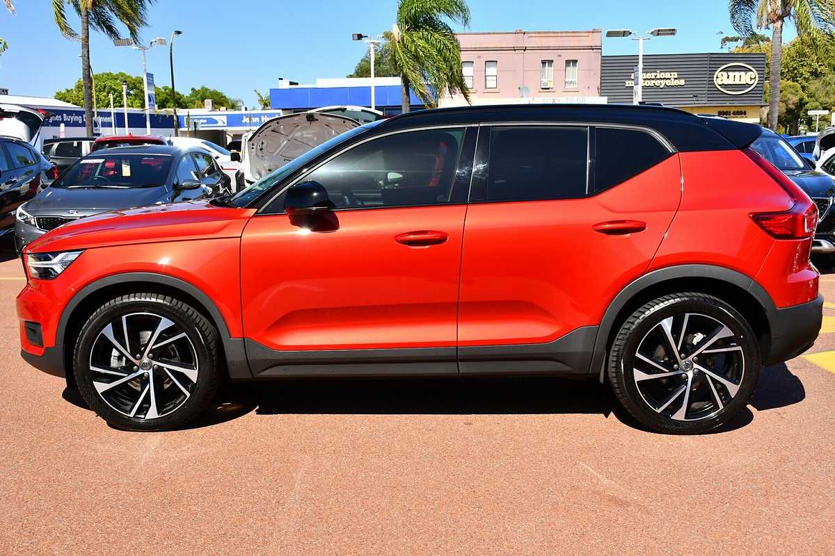 2022 Volvo XC40 T5 AWD R-Design XZ MY22