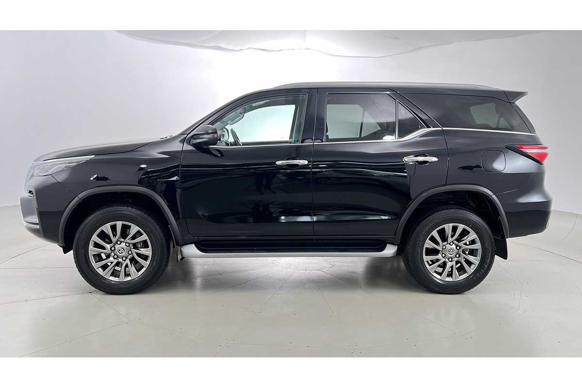 2021 Toyota Fortuner Crusade GUN156R