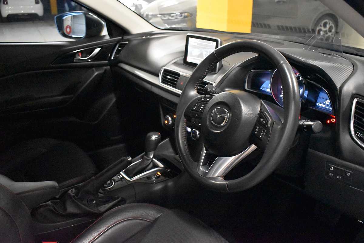 2015 Mazda 3 SP25 - GT
