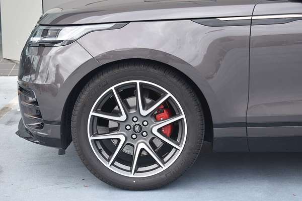 2024 Land Rover Range Rover Velar P250 Dynamic SE L560