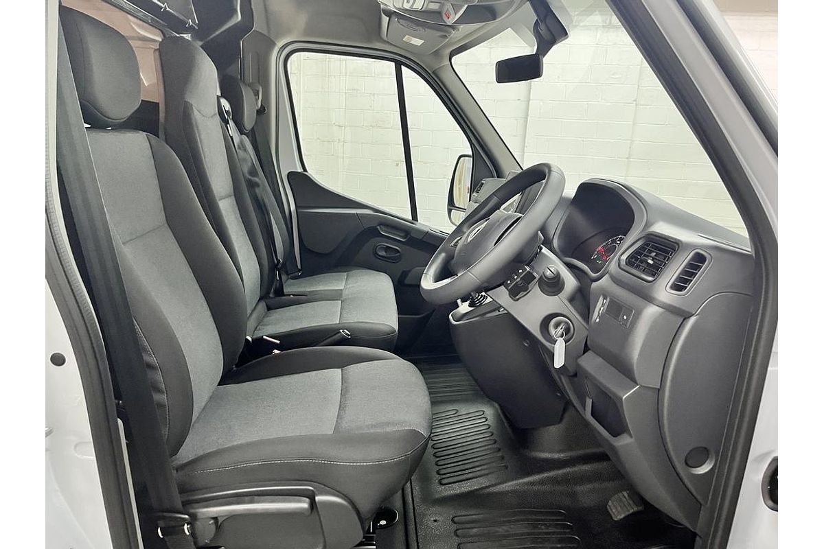 2023 Master L3H2 LWB Pro FWD 2.3L Diesel AMT 
