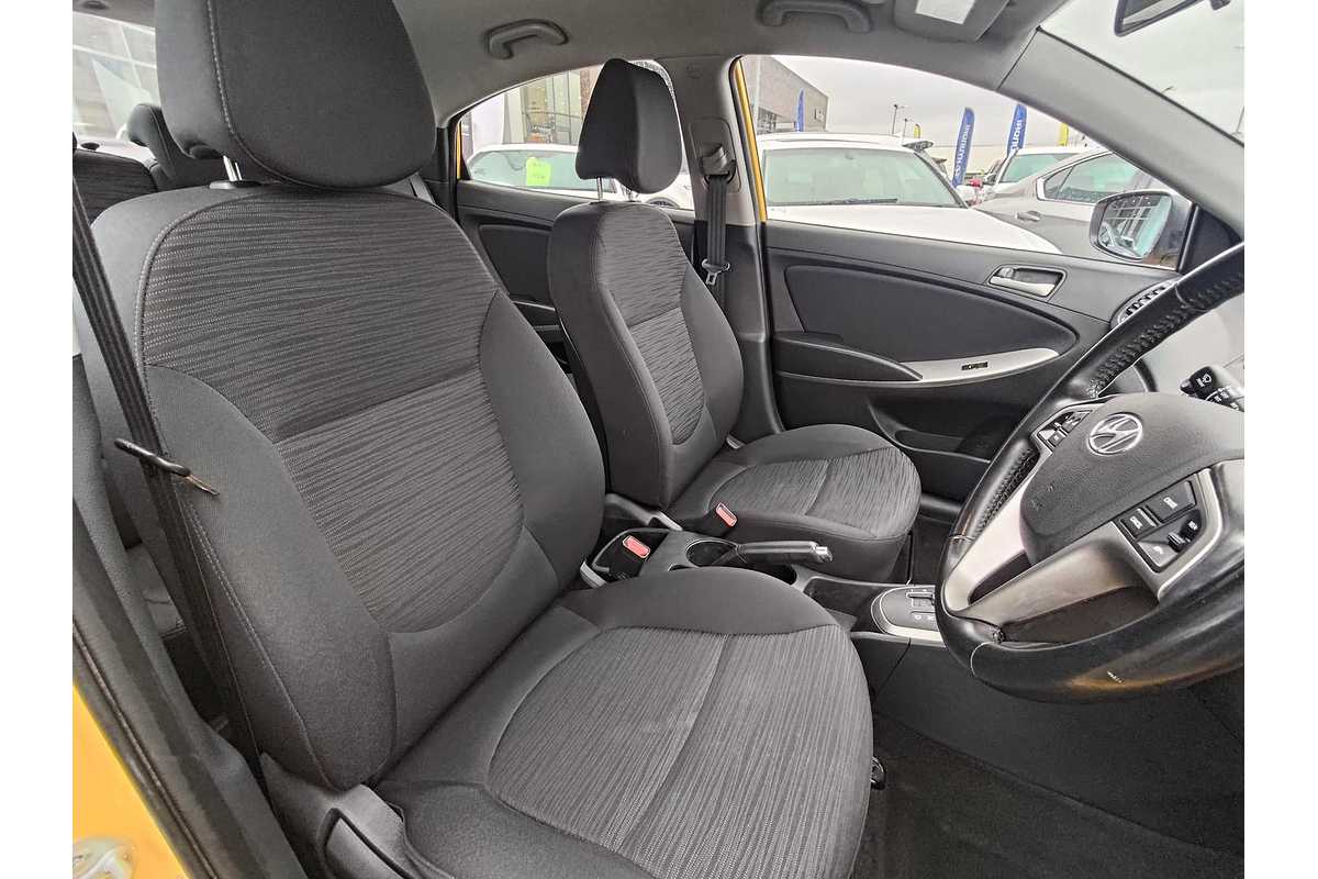 2019 Hyundai Accent Sport RB6