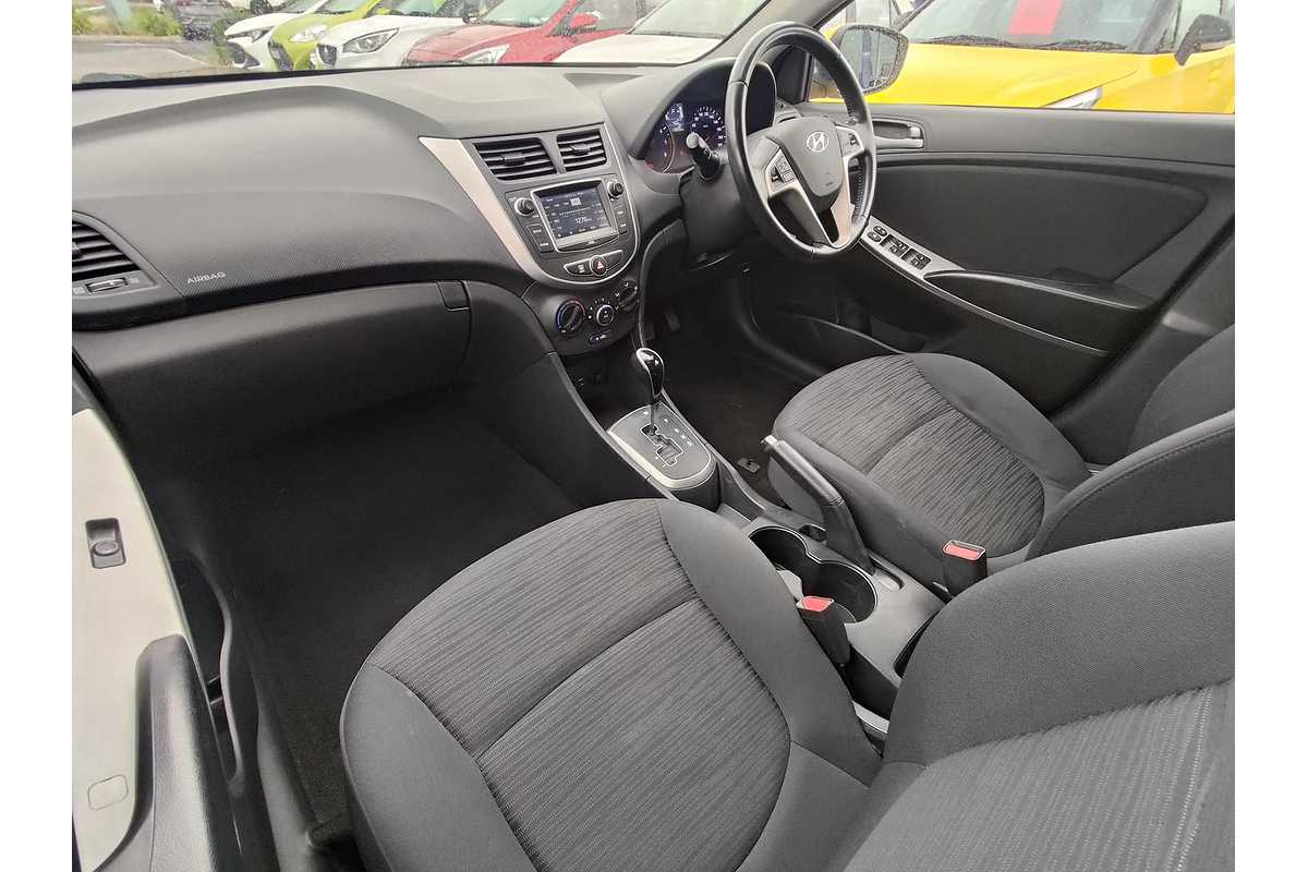 2019 Hyundai Accent Sport RB6