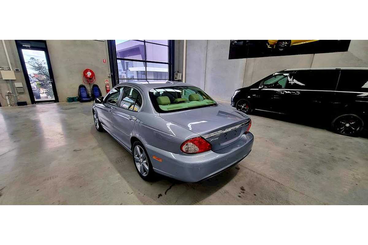 2009 Jaguar X-Type LE X400