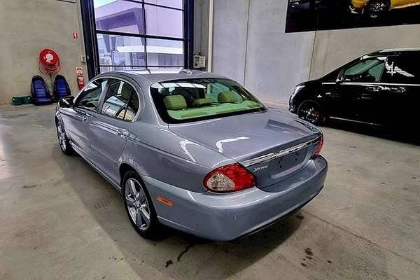 2009 Jaguar X-Type LE X400